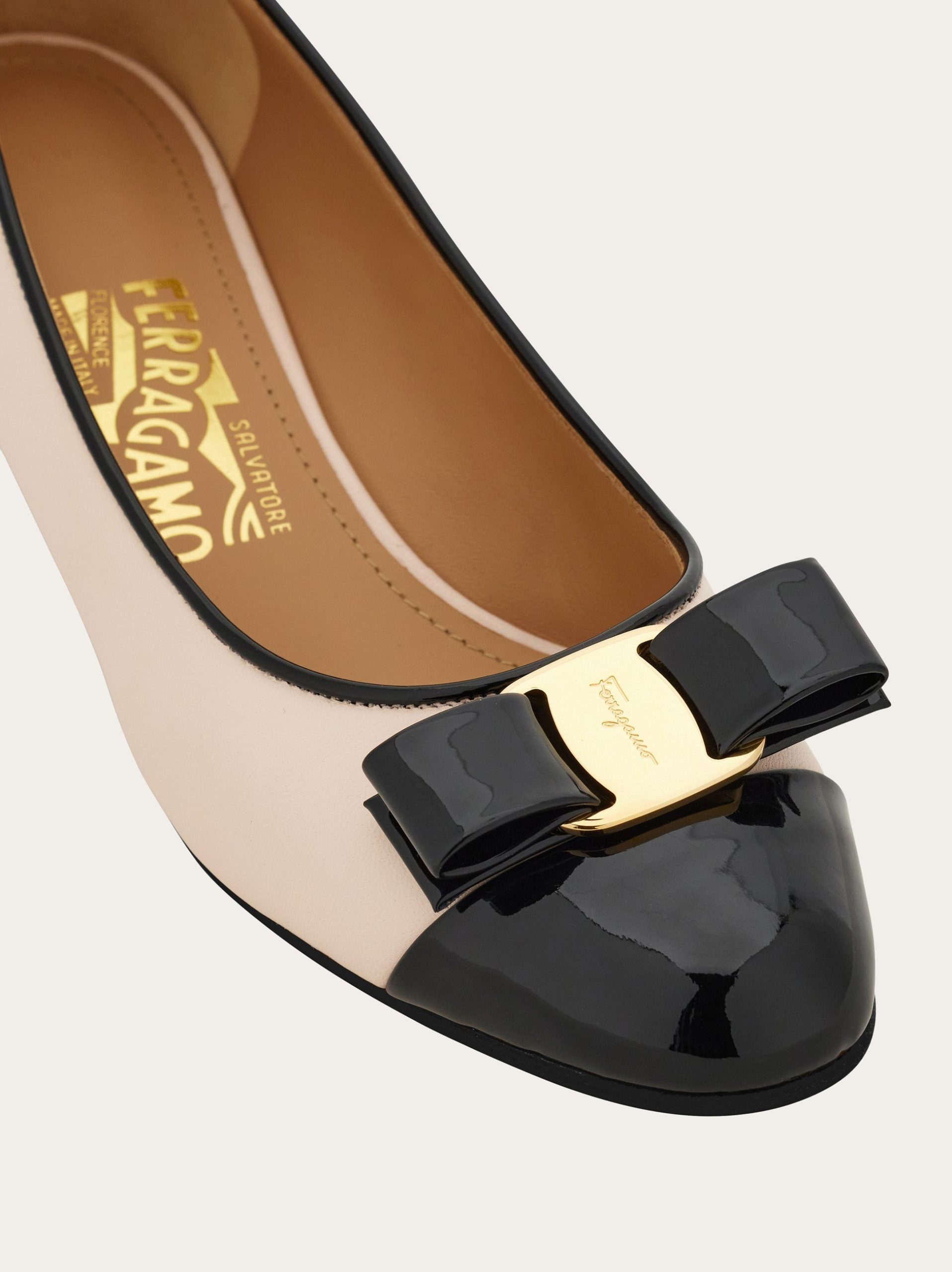 Ferragamo Vara pump - Image 3